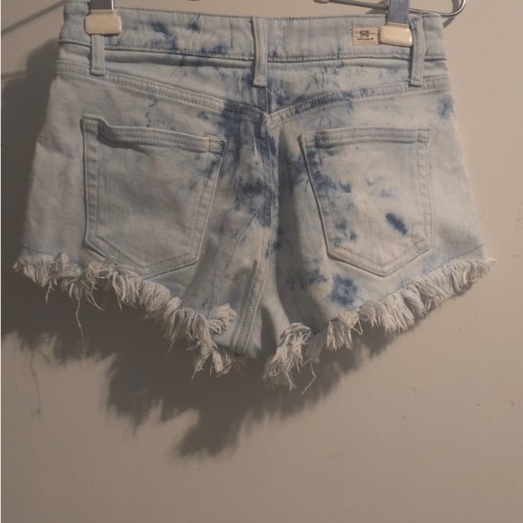 With Love Light Blue Jeans - Picture 5 of 15